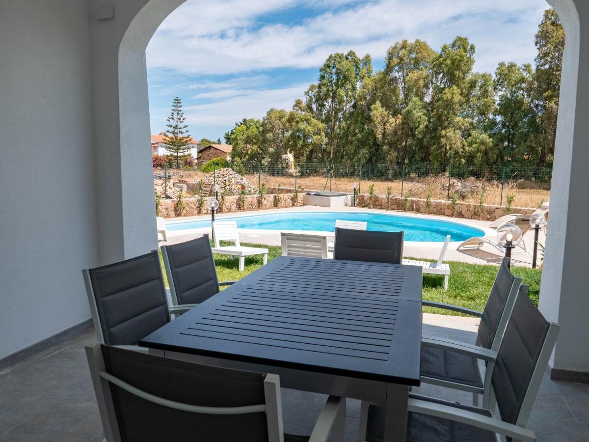 Villetta Con Piscina Budoni Affitti Spiaggia 700 Mt エクステリア 写真